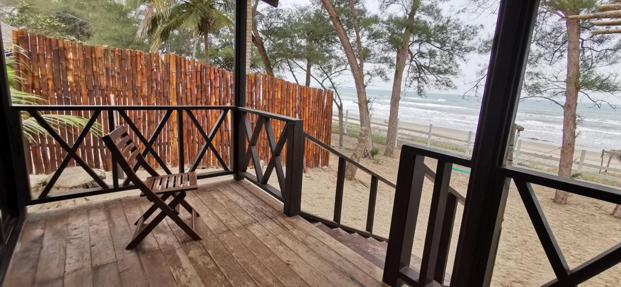 Hermosa cabaña en la playa con muelle Tuxpan  Exterior foto