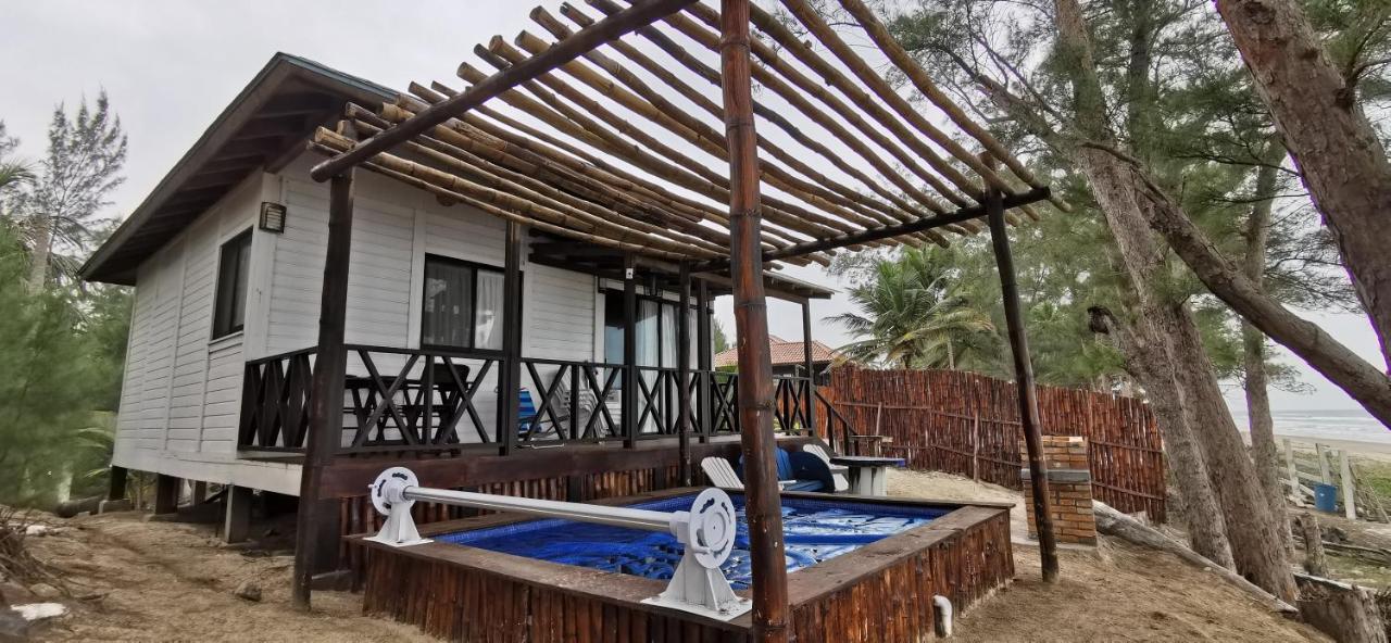Hermosa cabaña en la playa con muelle Tuxpan  Exterior foto